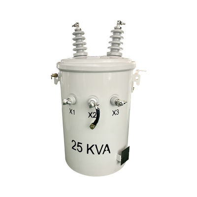 Transformateur de distribution aérienne monté sur un poteau rempli de liquide à phase simple de 25kva 12470v à 480v