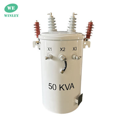 50kva à pôle unique monté sur l'huile du transformateur immergé dans l'huile 12.47KV 304SS ANSI / IEEE C57