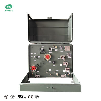 Transformateur montré sur une plate-forme à phase unique standard DOE 2016 100 Kva13800V à 120V certifié UL/cUL